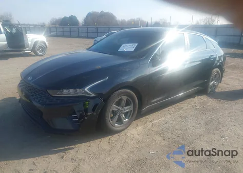 2021 Kia K5 Lxs z USA, uszkodzony, nr VIN 5XXG14J26MG042812